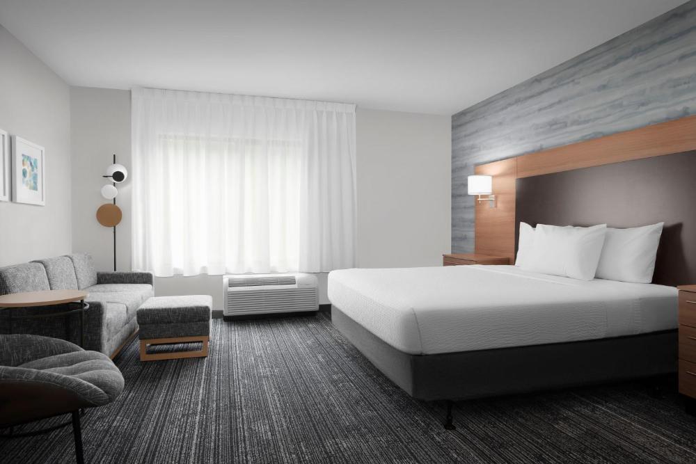 Studio King Room interior